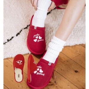 * SOLD OUT EVEYWHERE* Parker Brunch Red Women's Slippers